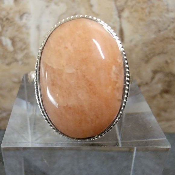 Vintage Jewelry - Native Peach Moonstone Gemstone Ring 8.75 Sterling Silver 925 Chalcedony Stone